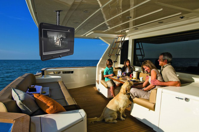 tv-on-yacht.jpg